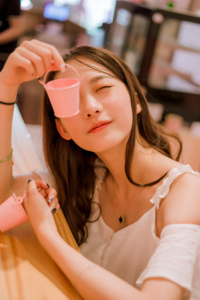 美女特工